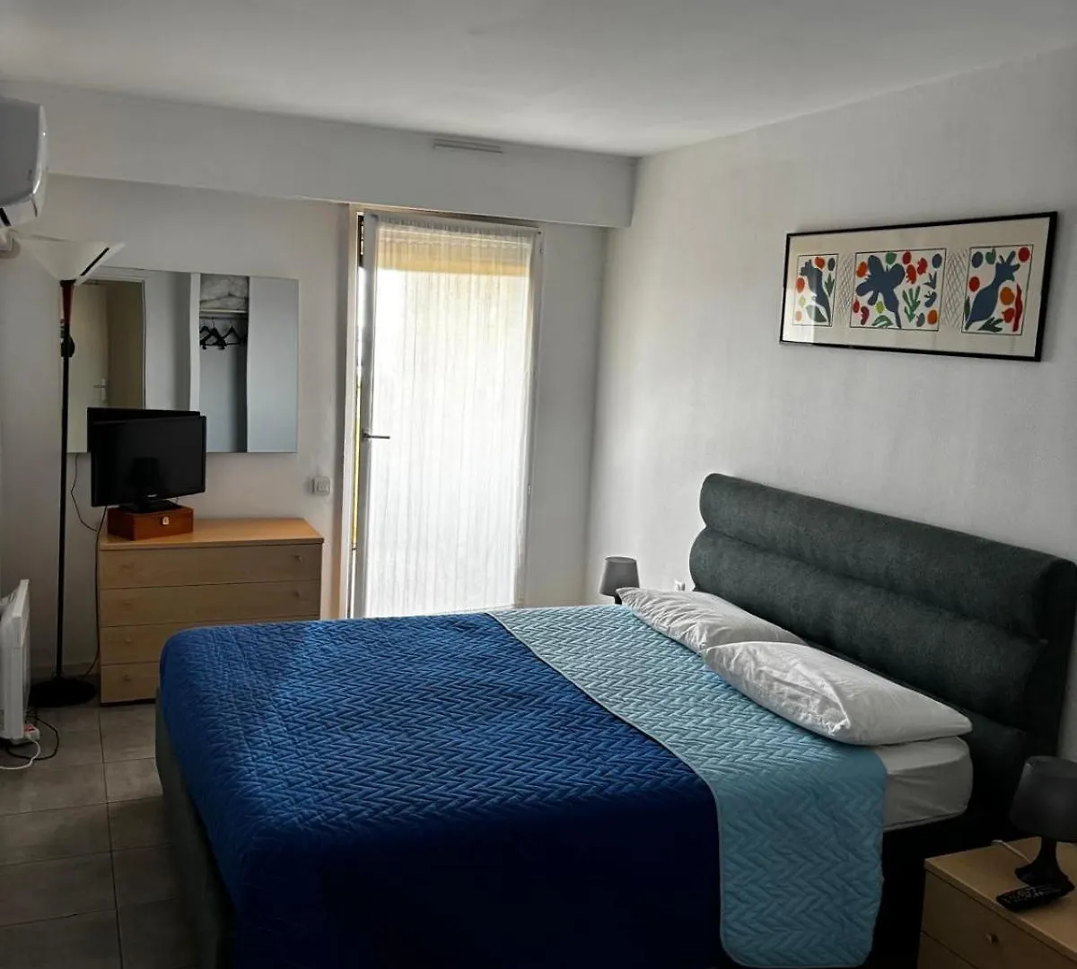 Appartamento In Riva Al Mare A Cannes